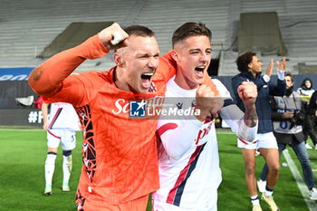 2024-03-03 - Lukasz Skorupski (Bologna Fc) and Kapcer Urbanski (Bologna Fc) celebratign the victory - ATALANTA BC VS BOLOGNA FC - ITALIAN SERIE A - SOCCER