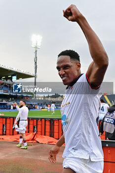 2024-03-03 - Cagliari Calcio's defender Jerry Mina celebrates the victory - EMPOLI FC VS CAGLIARI CALCIO - ITALIAN SERIE A - SOCCER