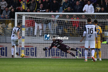 2024-03-03 - Nikola Krstovic of U.S. Lecce scores the goal of 1-0 during the 27th day of the Serie A Championship between Frosinone Calcio vs U.S. Lecce, 3 March 2024 at the Benito Stirpe Stadium, Frosinone, Italy. - FROSINONE CALCIO VS US LECCE - ITALIAN SERIE A - SOCCER