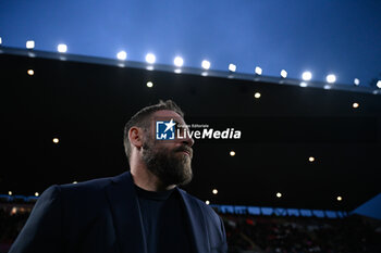 2024-03-02 - Head Coach Daniele De Rossi of AS Roma during the Italian Serie A football match between AC Monza and Inter AS Roma on 2 of March 2024 at U-Power stadium in Monza, Italy. Photo Tiziano Ballabio - AC MONZA VS AS ROMA - ITALIAN SERIE A - SOCCER