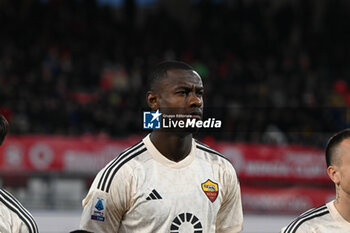 2024-03-02 - Evan Ndicka of AS Roma during the Italian Serie A football match between AC Monza and Inter AS Roma on 2 of March 2024 at U-Power stadium in Monza, Italy. Photo Tiziano Ballabio - AC MONZA VS AS ROMA - ITALIAN SERIE A - SOCCER
