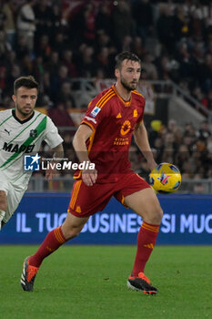 2024-03-17 - Roma’s Bryan Cristante during the Italian Football Championship League A 2023/2024 match between AS Roma vs US Sassuolo at the Olimpic Stadium in Rome on 17 March  2024. - AS ROMA VS US SASSUOLO - ITALIAN SERIE A - SOCCER