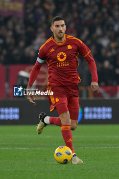2024-03-17 - Roma’s Lorenzo Pellegrini during the Italian Football Championship League A 2023/2024 match between AS Roma vs US Sassuolo at the Olimpic Stadium in Rome on 17 March  2024. - AS ROMA VS US SASSUOLO - ITALIAN SERIE A - SOCCER