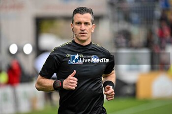2024-04-01 - Daniele Doveri Arbitro Referee - CAGLIARI CALCIO VS HELLAS VERONA FC - ITALIAN SERIE A - SOCCER