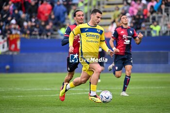 2024-04-01 - Federico Bonazzoli of Hellas Verona FC - CAGLIARI CALCIO VS HELLAS VERONA FC - ITALIAN SERIE A - SOCCER