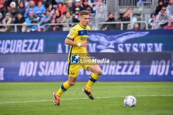 2024-04-01 - Darko Lazovic of Hellas Verona FC - CAGLIARI CALCIO VS HELLAS VERONA FC - ITALIAN SERIE A - SOCCER