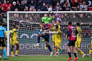 2024-04-01 - Lorenzo Montipo of Hellas Verona FC - CAGLIARI CALCIO VS HELLAS VERONA FC - ITALIAN SERIE A - SOCCER
