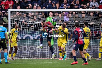 2024-04-01 - Lorenzo Montipo of Hellas Verona FC - CAGLIARI CALCIO VS HELLAS VERONA FC - ITALIAN SERIE A - SOCCER