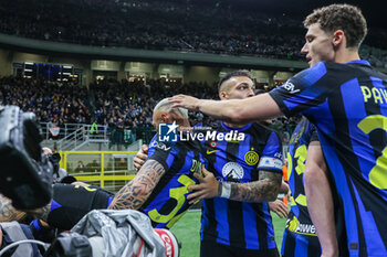 2024-04-01 - Federico Dimarco of FC Internazionale celebrates with his teammates after scoring a goal during Serie A 2023/24 football match between FC Internazionale and Empoli FC at Giuseppe Meazza Stadium, Milan, Italy on April 01, 2024 - INTER - FC INTERNAZIONALE VS EMPOLI FC - ITALIAN SERIE A - SOCCER