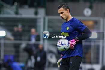 2024-04-01 - Emil Audero of FC Internazionale warms up during Serie A 2023/24 football match between FC Internazionale and Empoli FC at Giuseppe Meazza Stadium, Milan, Italy on April 01, 2024 - INTER - FC INTERNAZIONALE VS EMPOLI FC - ITALIAN SERIE A - SOCCER