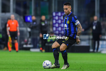 2024-04-01 - Lautaro Martinez of FC Internazionale seen in action during Serie A 2023/24 football match between FC Internazionale and Empoli FC at Giuseppe Meazza Stadium, Milan, Italy on April 01, 2024 - INTER - FC INTERNAZIONALE VS EMPOLI FC - ITALIAN SERIE A - SOCCER