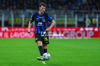 2024-04-01 - Benjamin Pavard of FC Internazionale seen in action during Serie A 2023/24 football match between FC Internazionale and Empoli FC at Giuseppe Meazza Stadium, Milan, Italy on April 01, 2024 - INTER - FC INTERNAZIONALE VS EMPOLI FC - ITALIAN SERIE A - SOCCER