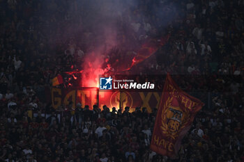 2024-04-06 - Supporters of A.S. Roma during the 31th day of the Serie A Championship between A.S. Roma vs S.S. Lazio, 6 April, 2024 at the Olympic Stadium in Rome, Italy. - AS ROMA VS SS LAZIO - ITALIAN SERIE A - SOCCER