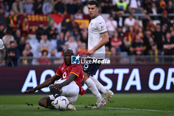 2024-04-06 - Romelu Lukaku of A.S. Roma and Nicolo' Casale of S.S. Lazio during the 31th day of the Serie A Championship between A.S. Roma vs S.S. Lazio, 6 April, 2024 at the Olympic Stadium in Rome, Italy. - AS ROMA VS SS LAZIO - ITALIAN SERIE A - SOCCER