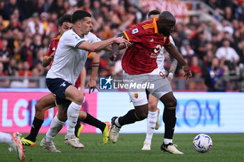 2024-04-06 - Nicolo' Casale of S.S. Lazio and Romelu Lukaku of A.S. Roma during the 31th day of the Serie A Championship between A.S. Roma vs S.S. Lazio, 6 April, 2024 at the Olympic Stadium in Rome, Italy. - AS ROMA VS SS LAZIO - ITALIAN SERIE A - SOCCER