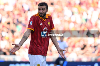 2024-04-06 - Bryan Cristante of A.S. Roma during the 31th day of the Serie A Championship between A.S. Roma vs S.S. Lazio, 6 April, 2024 at the Olympic Stadium in Rome, Italy. - AS ROMA VS SS LAZIO - ITALIAN SERIE A - SOCCER