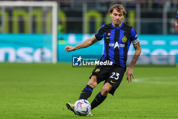 2024-04-14 - Nicolo Barella of FC Internazionale seen in action during Serie A 2023/24 football match between FC Internazionale and Cagliari Calcio at Giuseppe Meazza Stadium, Milan, Italy on April 14, 2024 - INTER - FC INTERNAZIONALE VS CAGLIARI CALCIO - ITALIAN SERIE A - SOCCER