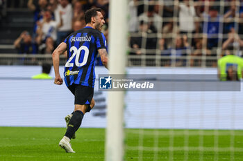 2024-04-14 - Hakan Calhanoglu of FC Internazionale celebrates after scoring a goal during Serie A 2023/24 football match between FC Internazionale and Cagliari Calcio at Giuseppe Meazza Stadium, Milan, Italy on April 14, 2024 - INTER - FC INTERNAZIONALE VS CAGLIARI CALCIO - ITALIAN SERIE A - SOCCER