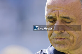 2024-04-14 - SSC Napoli's Italian coach Francesco Calzona looks dejected during the Serie A football match between SSC Napoli and Frosinone at the Diego Armando Maradona Stadium in Naples, southern Italy, on April 14, 2024. - SSC NAPOLI VS FROSINONE CALCIO - ITALIAN SERIE A - SOCCER