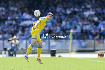 2024-04-14 - Frosinone's Italian defender Nadir Zortea controls the ball during the Serie A football match between SSC Napoli and Frosinone at the Diego Armando Maradona Stadium in Naples, southern Italy, on April 14, 2024. - SSC NAPOLI VS FROSINONE CALCIO - ITALIAN SERIE A - SOCCER