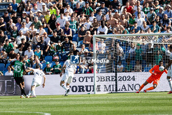 2024-04-14 - Armand Lauriente (Sassuolo) scores the gol of 3-1 - US SASSUOLO VS AC MILAN - ITALIAN SERIE A - SOCCER