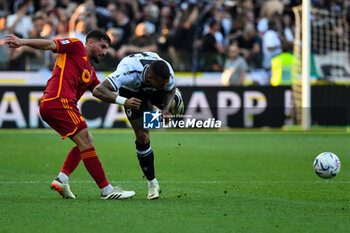 2024-04-14 - Foul of Udinese's Walace Souza Silva - UDINESE CALCIO VS AS ROMA - ITALIAN SERIE A - SOCCER
