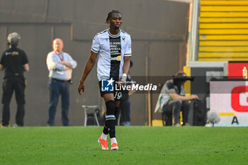 2024-04-14 - Udinese's Kingsley Ehizibue portrait in action - UDINESE CALCIO VS AS ROMA - ITALIAN SERIE A - SOCCER