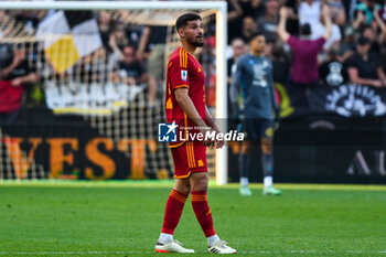 2024-04-14 - Roma’s Houssem Aouar portrait in action - UDINESE CALCIO VS AS ROMA - ITALIAN SERIE A - SOCCER