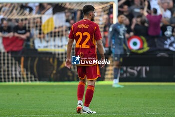 2024-04-14 - Roma’s Houssem Aouar portrait in action - UDINESE CALCIO VS AS ROMA - ITALIAN SERIE A - SOCCER