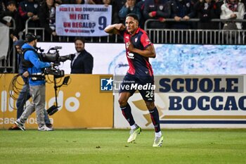 2024-04-19 - Yerri Mina of Cagliari Calcio,Esultanza, Joy After scoring goal, - CAGLIARI CALCIO VS JUVENTUS FC - ITALIAN SERIE A - SOCCER