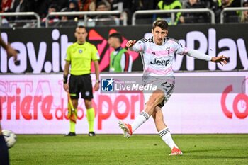 2024-04-19 - Andrea Cambiaso of Juventus FC - CAGLIARI CALCIO VS JUVENTUS FC - ITALIAN SERIE A - SOCCER