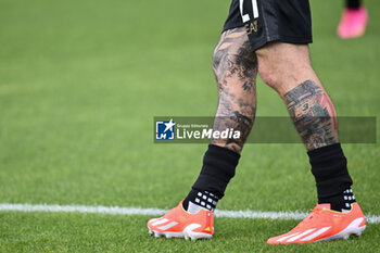 2024-04-20 - Tattoos details of SSC Napoli's forward Matteo Politano - EMPOLI FC VS SSC NAPOLI - ITALIAN SERIE A - SOCCER