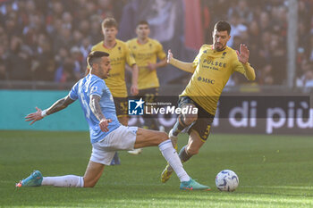 2024-04-19 - Matias Vecino of Lazio contrast Aaron Martin of Genoa in action during Italian Serie A TIM match between Genoa CFC and SS Lazio at Stadio Giuseppe Ferraris, Genova - GENOA CFC VS SS LAZIO - ITALIAN SERIE A - SOCCER