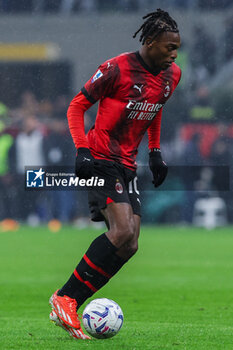2024-04-22 - Rafael Leao of AC Milan seen in action during Serie A 2023/24 football match between AC Milan and FC Internazionale at San Siro Stadium, Milan, Italy on April 22, 2024 - AC MILAN VS INTER - FC INTERNAZIONALE - ITALIAN SERIE A - SOCCER