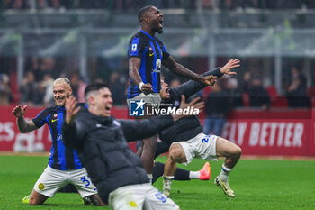 2024-04-22 - Marcus Thuram of FC Internazionale celebrates the club's 20th Scudetto during Serie A 2023/24 football match between AC Milan and FC Internazionale at San Siro Stadium, Milan, Italy on April 22, 2024 - AC MILAN VS INTER - FC INTERNAZIONALE - ITALIAN SERIE A - SOCCER