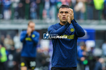 2024-04-28 - Lautaro Martinez of FC Internazionale greets the fans during Serie A 2023/24 football match between FC Internazionale and Torino FC at Giuseppe Meazza Stadium, Milan, Italy on April 28, 2024 - INTER - FC INTERNAZIONALE VS TORINO FC - ITALIAN SERIE A - SOCCER