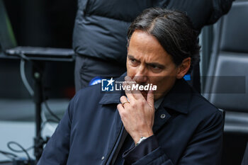 2024-04-28 - Simone Inzaghi Head Coach of FC Internazionale looks on during Serie A 2023/24 football match between FC Internazionale and Torino FC at Giuseppe Meazza Stadium, Milan, Italy on April 28, 2024 - INTER - FC INTERNAZIONALE VS TORINO FC - ITALIAN SERIE A - SOCCER