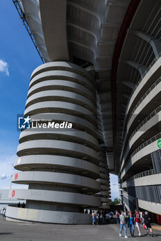 05/05/2024 - A general view outside the stadium during Serie A 2023/24 football match between AC Milan and Genoa CFC at San Siro Stadium, Milan, Italy on May 05, 2024 - AC MILAN VS GENOA CFC - SERIE A - CALCIO