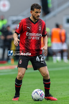 05/05/2024 - Alessandro Florenzi of AC Milan seen in action during Serie A 2023/24 football match between AC Milan and Genoa CFC at San Siro Stadium, Milan, Italy on May 05, 2024 - AC MILAN VS GENOA CFC - SERIE A - CALCIO