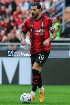 2024-05-05 - Theo Hernandez of AC Milan seen in action during Serie A 2023/24 football match between AC Milan and Genoa CFC at San Siro Stadium, Milan, Italy on May 05, 2024 - AC MILAN VS GENOA CFC - ITALIAN SERIE A - SOCCER