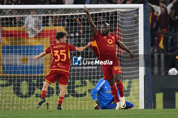 2024-05-05 - Romelu Lukaku of A.S. Roma celebrates after scoring the gol of 1-0 during the 35th day of the Serie A Championship between A.S. Roma vs Juventus F.C. at the Olympic Stadium Olympic on May 5, 2024 in Rome, Italy. - AS ROMA VS JUVENTUS FC - ITALIAN SERIE A - SOCCER