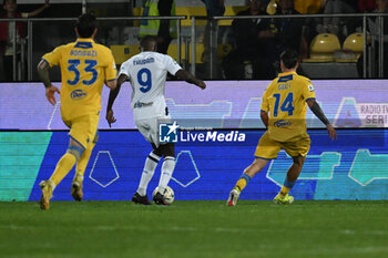 2024-05-10 - Marcus Thuram of F.C. Inter scores the goal of 0-5 during the 36th day of the Serie A Championship between Frosinone Calcio vs F.C. Inter, 10 May 2024 at the Benito Stirpe Stadium, Frosinone, Italy. - FROSINONE CALCIO VS INTER - FC INTERNAZIONALE - ITALIAN SERIE A - SOCCER