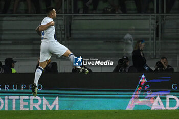 2024-05-10 - Lautaro Martinez of F.C. Inter celebrates after scoring the gol of 0-4 during the 36th day of the Serie A Championship between Frosinone Calcio vs F.C. Inter, 10 May 2024 at the Benito Stirpe Stadium, Frosinone, Italy. - FROSINONE CALCIO VS INTER - FC INTERNAZIONALE - ITALIAN SERIE A - SOCCER