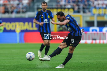 2024-05-19 - Hakan Calhanoglu of FC Internazionale seen in action during Serie A 2023/24 football match between FC Internazionale and SS Lazio at Giuseppe Meazza Stadium, Milan, Italy on May 19, 2024 - INTER - FC INTERNAZIONALE VS SS LAZIO - ITALIAN SERIE A - SOCCER