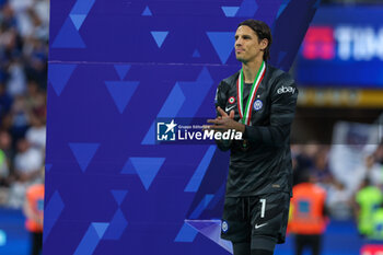 2024-05-19 - Yann Sommer of FC Internazionale seen with  his winners' medal during Serie A 2023/24 football match between FC Internazionale and SS Lazio at Giuseppe Meazza Stadium, Milan, Italy on May 19, 2024 - INTER - FC INTERNAZIONALE VS SS LAZIO - ITALIAN SERIE A - SOCCER