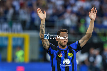 2024-05-19 - Hakan Calhanoglu of FC Internazionale celebrates during Serie A 2023/24 football match between FC Internazionale and SS Lazio at Giuseppe Meazza Stadium, Milan, Italy on May 19, 2024 - INTER - FC INTERNAZIONALE VS SS LAZIO - ITALIAN SERIE A - SOCCER