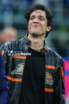 2024-05-19 - Tananai italian singer celebrates the serie A Scudetto at the end of Serie A 2023/24 football match between FC Internazionale and SS Lazio at Giuseppe Meazza Stadium, Milan, Italy on May 19, 2024 - INTER - FC INTERNAZIONALE VS SS LAZIO - ITALIAN SERIE A - SOCCER