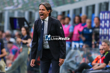 2024-05-19 - Simone Inzaghi Head Coach of FC Internazionale shouts to his players during Serie A 2023/24 football match between FC Internazionale and SS Lazio at Giuseppe Meazza Stadium, Milan, Italy on May 19, 2024 - INTER - FC INTERNAZIONALE VS SS LAZIO - ITALIAN SERIE A - SOCCER