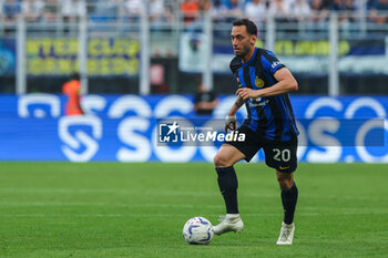 2024-05-19 - Hakan Calhanoglu of FC Internazionale seen in action during Serie A 2023/24 football match between FC Internazionale and SS Lazio at Giuseppe Meazza Stadium, Milan, Italy on May 19, 2024 - INTER - FC INTERNAZIONALE VS SS LAZIO - ITALIAN SERIE A - SOCCER