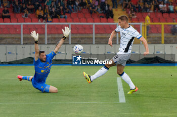 2024-05-18 - Mario Pasalic of Atalanta and Wladimiro Falcone of US Lecce - US LECCE VS ATALANTA BC - ITALIAN SERIE A - SOCCER